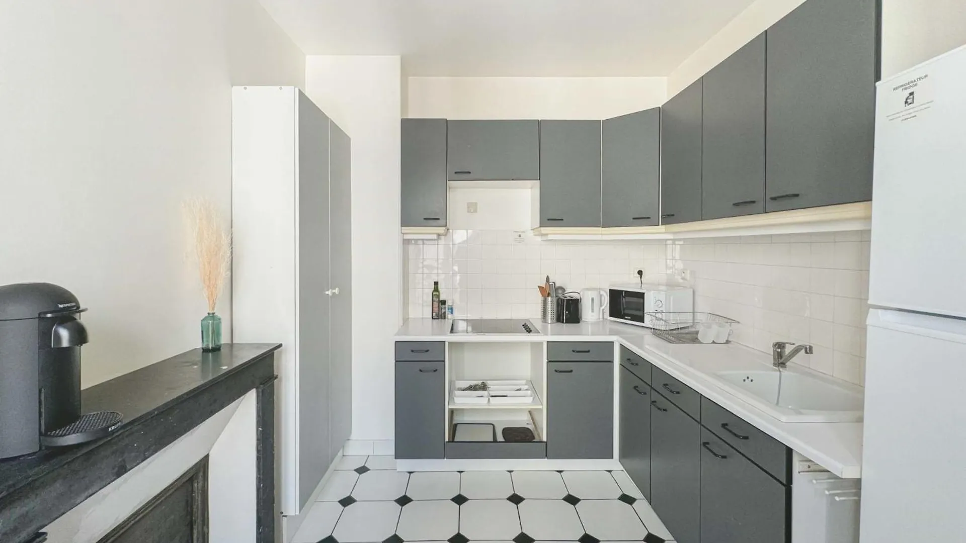 Flexliving - Room - Bausset Paris 0*,  France